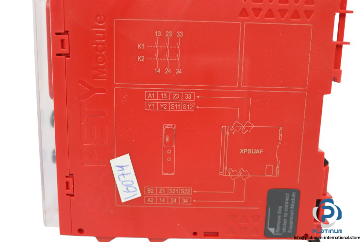 schneider-XPSUAF13AP-safety-relay-(New)-2