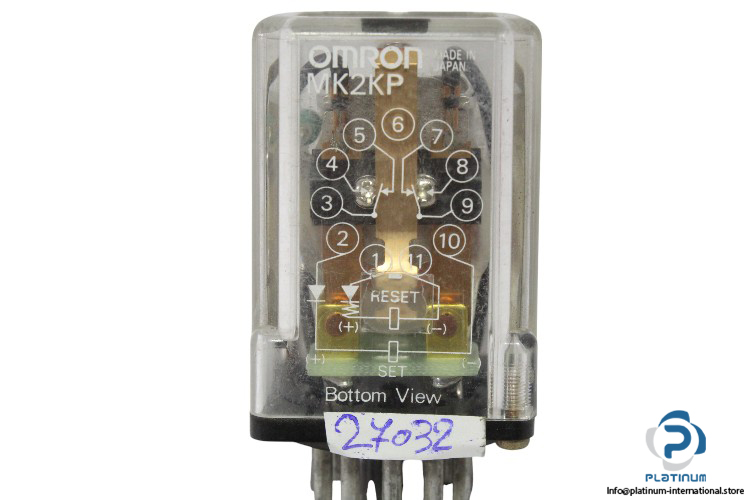 omron-MK2KP-230-vac-latching-relay-(used)-1