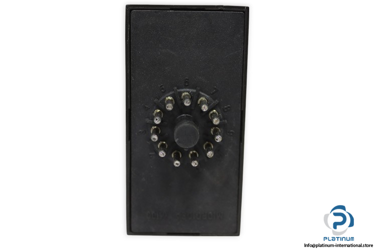 lovato-31RVLE-220-protective-relay-(new)-3