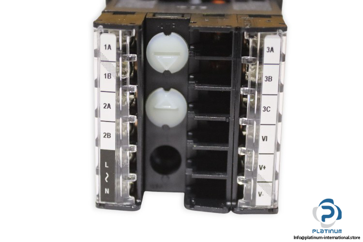 eurotherm-EPC3016CC-VH-L2-temperature-controller(new)-4