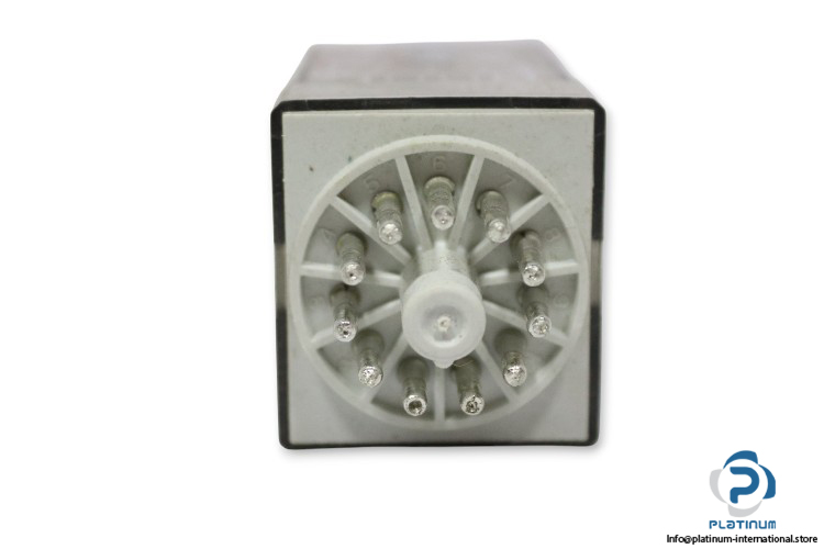 finder-60.13.8.110.0040-110VAC-plug-in-relay-(New)-4