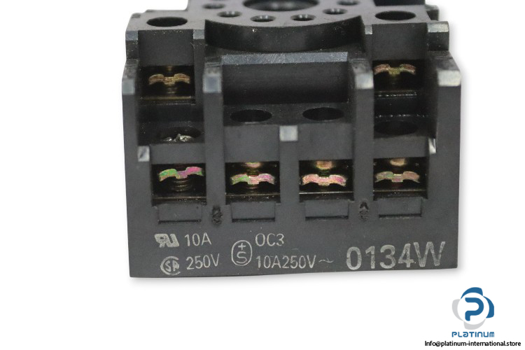 omron-pf113a-e-socket(new)-1