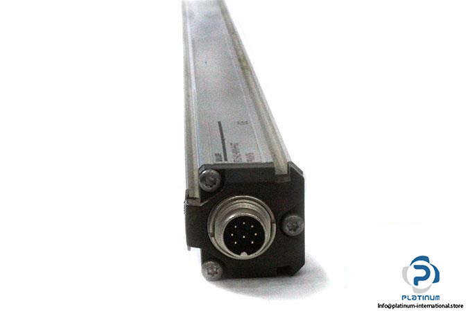 balluff-btl5-a11-m0900-p-s32-magnetostrictive-sensor4_675x450