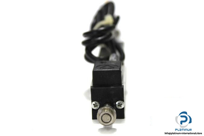 gefran-py1-f100-s-rectilinear-displacement-transducer4_675x450