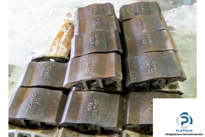 crusher-liner-plate11_675x450