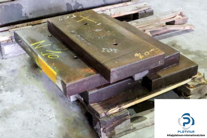crusher-liner-plate9_675x450