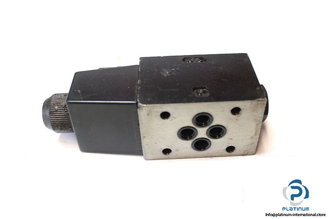 parker-d1vw-20-b-tt-53-dw-directional-control-valve-2