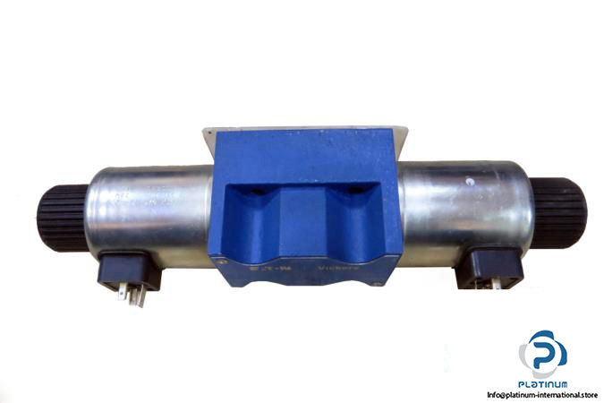vickers-dg4v-5-directional-control-valves3_675x450