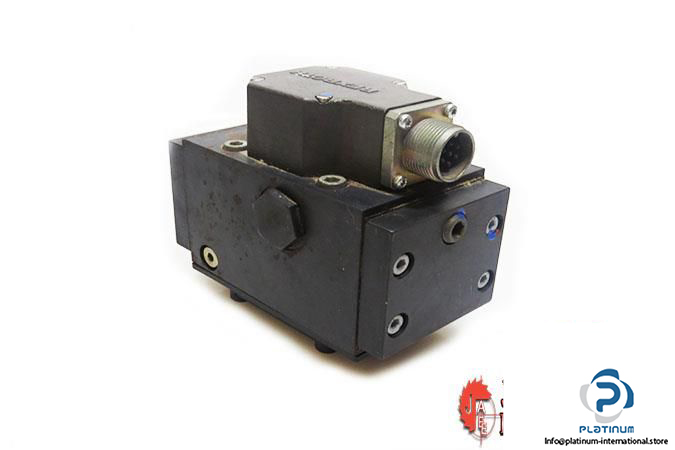 rexroth-4ws2em10-servo-directional-control-valve-of-4-way-design3_675x450