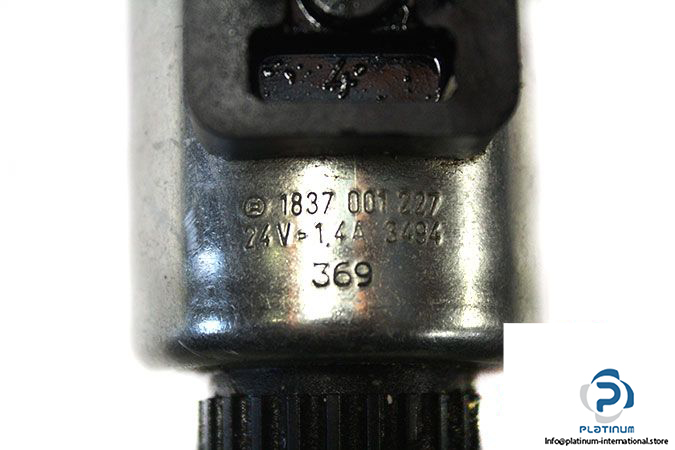 bosch-0-810-091-268-directional-control-valve-2