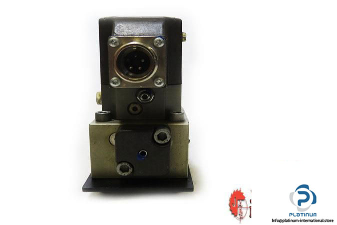 rexroth-4ws2e-servo-directional-valve-of-4-way-design4_675x450