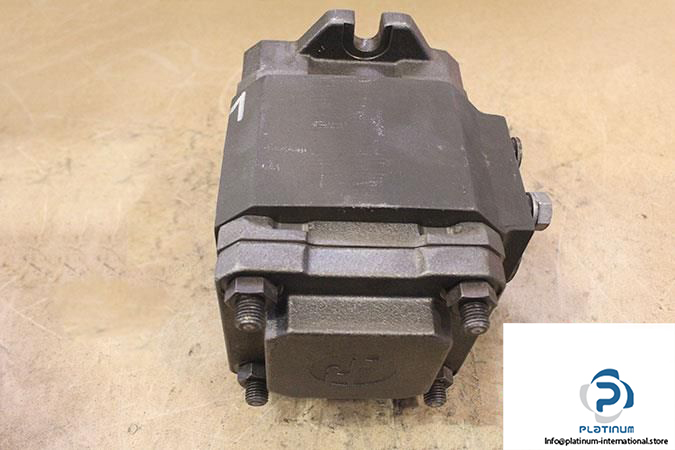 rexroth-pgh4-21063re07vu2-internal-gear-pump-fixed-displacement4_675x450