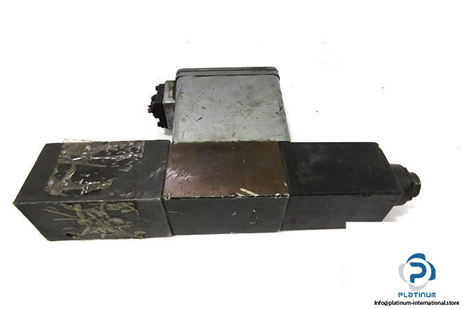 parker-d1fxe01fknbj0022-hydraulic-servo-valve-4_675x450