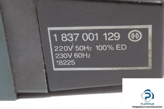 bosch-0-810-091-101-solenoid-operated-directional-valve-2
