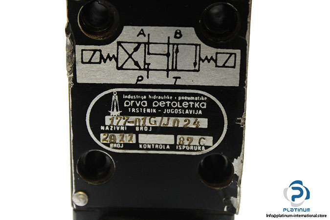 prva-petoletka-177-01g_j024-directional-control-valve-1