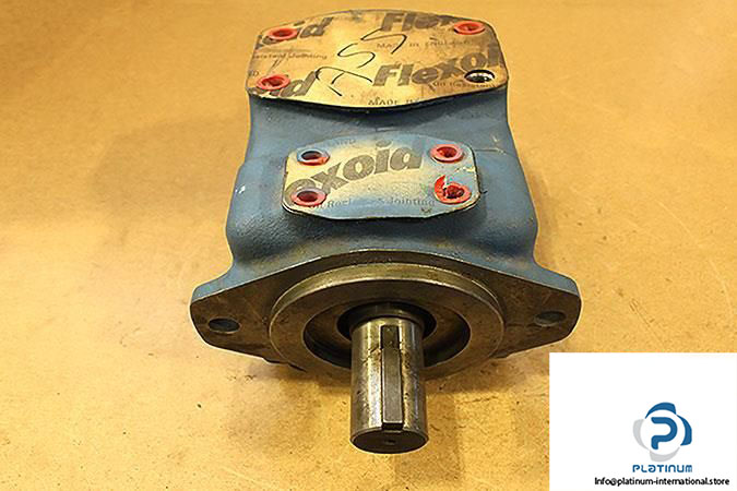 vickers-45vqtas42a-220300-20r-single-vane-pump3_675x450