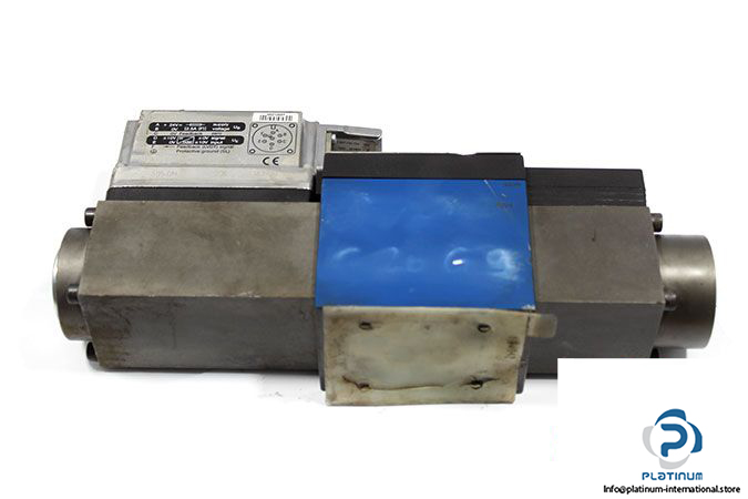 rexroth-0-811-404-772-servo-solenoid-valve-with-on-board-electronic-3