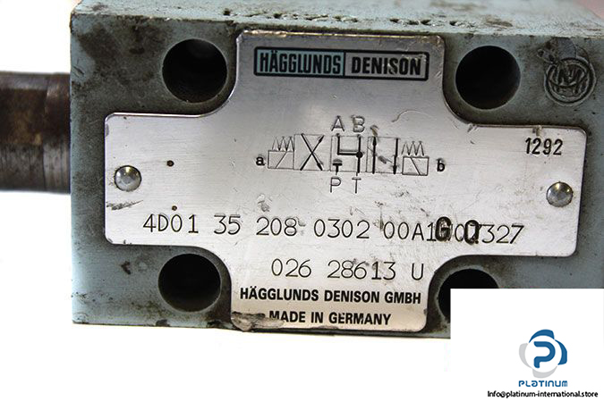 denison-4d01-35-208-0302-00a1g0q327-directional-control-valve-without-coil-1