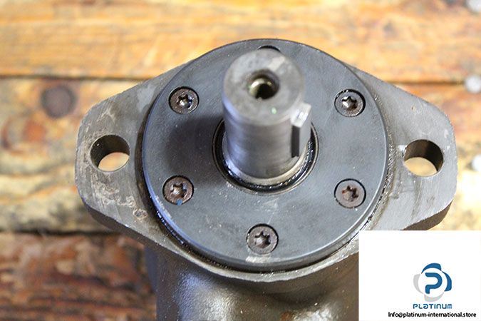 danfoss-omr-80-151-0211-4-hydraulic-motor-2