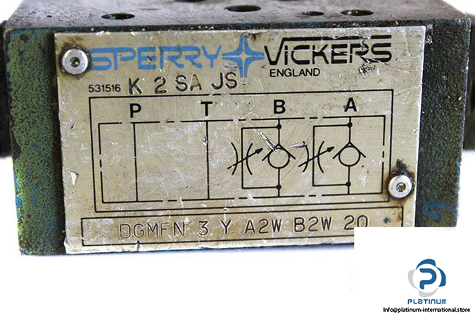 vickers-dgmfn-3-y-a2w-b2w-20-flow-control-valve-1