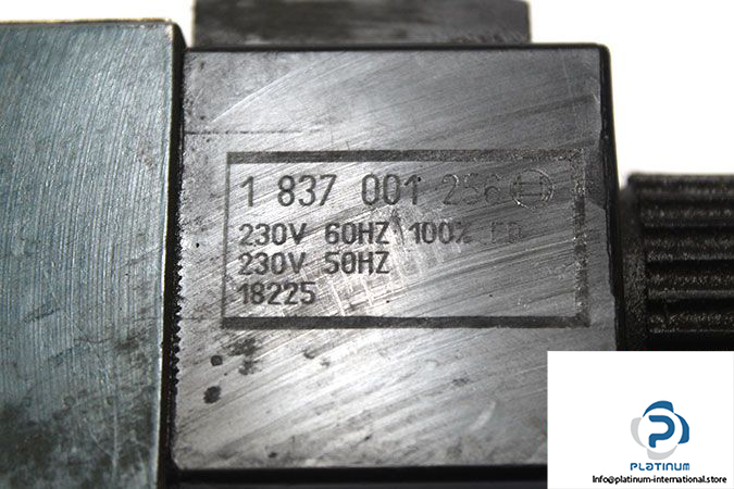 bosch-0-810-091-463-directional-control-valve-2