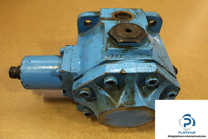 vickers-vva40r-cdww20-variable-displacement-vane-pump4_675x450