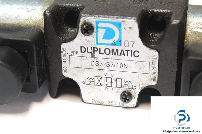 duplomatic-ds3-s3_10n-solenoid-operated-directional-control-valve-1