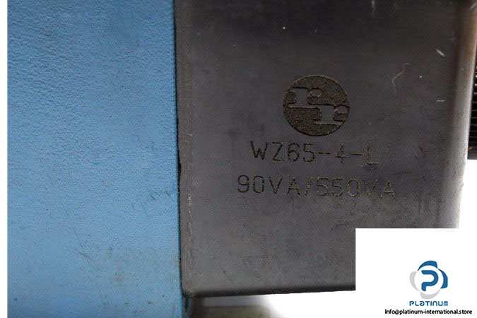 rexroth-r900915652-direct-operated-directional-control-valve-4