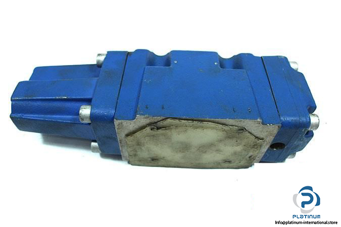rexroth-r900925468-proportional-directional-valve5_675x450