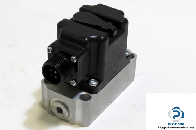 sauer-danfoss-mcv116-pressure-control-pilot-valve4_675x450