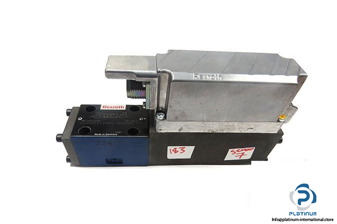 rexroth-0811404600-44-way-servo-solenoid-control-valve3_675x450