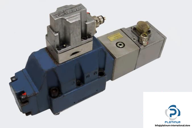 moog-d692-703e-servo-valve3_675x450