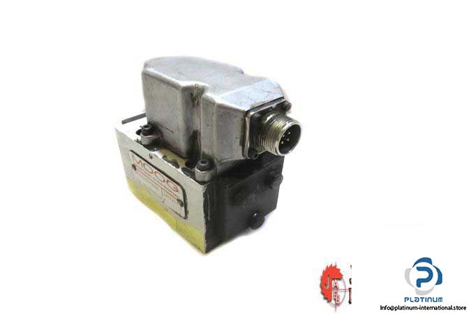 moog-d631-servo-control-valve3_675x450