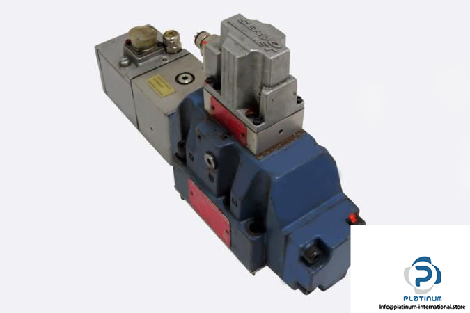 moog-d692-703e-servo-valve5_675x450