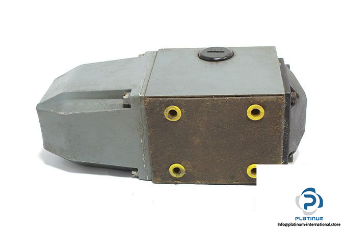 rexroth-4-we-10-d4-1_w110-50nz4-solenoid-operated-directional-valve-1