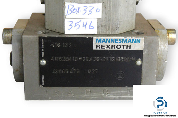 rexroth-4WS2EM10-3X_30B2ET315Z80_M-4-WAY-directional-servo-valve-used-2