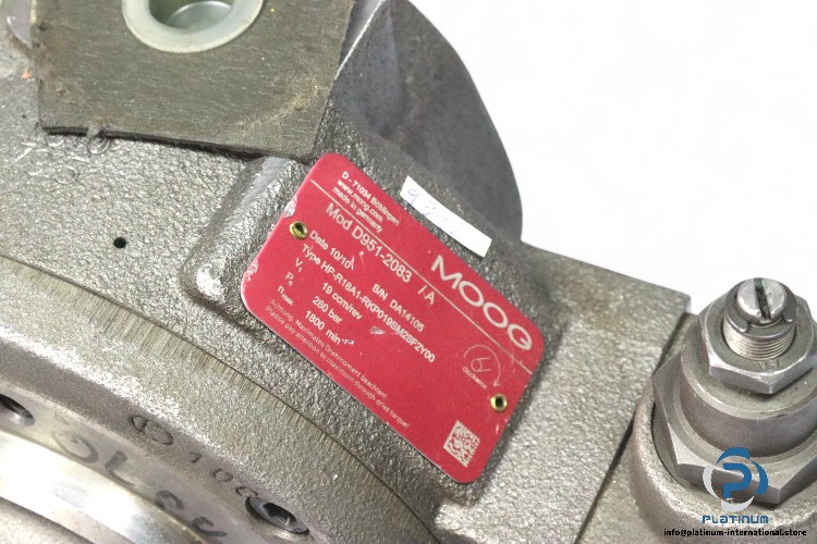 moog-D951-2083_A-radial-piston-pump-(new)-1