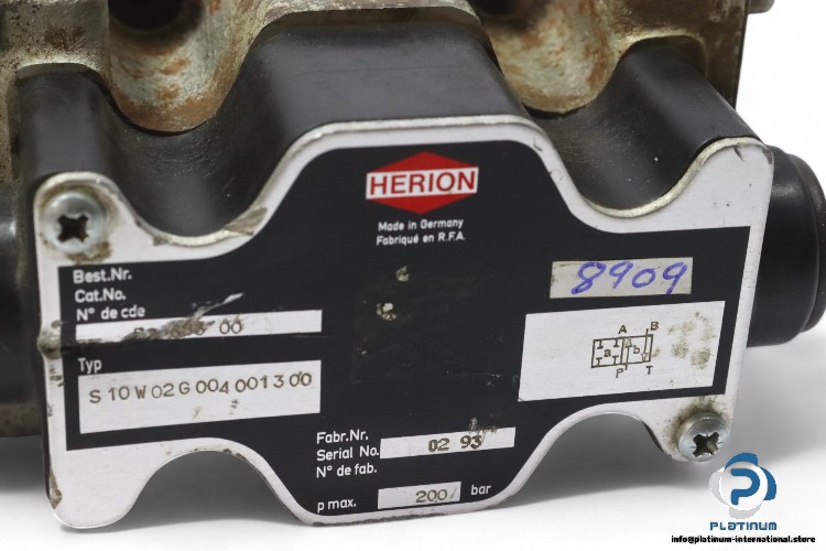 Herion-S10W02G004001300-solenoid-operated-directional-valve(used)-3