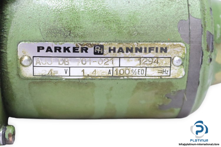 parker-hannifin-G-101-11-C-1-N-JJ-C-5-hydraulic-directional-control-valve-used-1