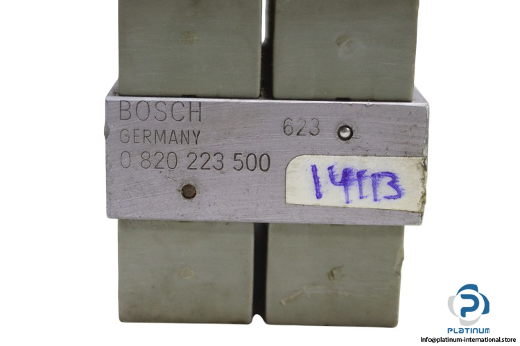 bosch-0-820-223-500-directional-valve-(used)-2
