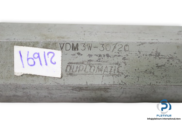 duplomatic-VDM3W-30_20-hydraulic-valve-(used)-1