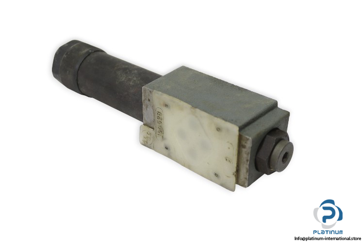 rexroth-R900409967_7-pressure-reducing-valve-(used)-1
