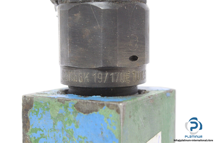 rexroth-R900769487-pressure-relief-valve-(used)-1
