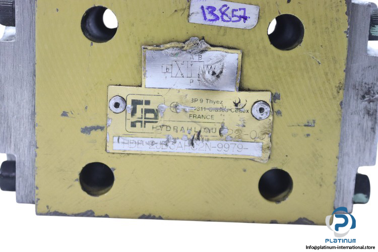 Fp-hde-2jd3ahc2n-9979-solenoid-operated-directional-valve(used)-1