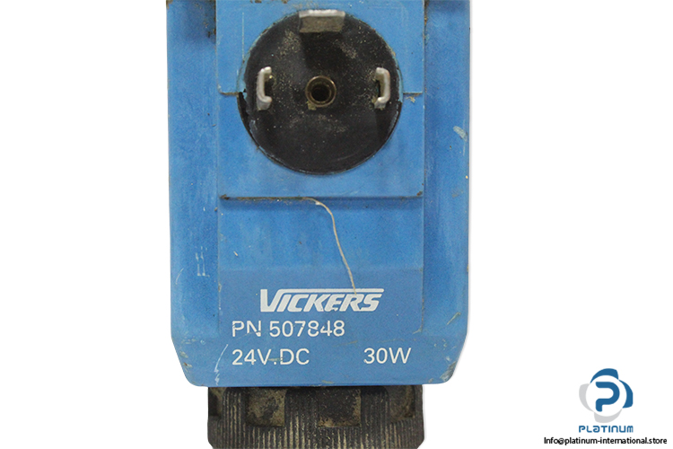 vickers-DG4V-3-2A-M-U-H7-60-single-solenoid-operated-directional-valve-(used)-3