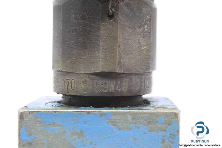 rexroth-R900769487-pressure-relief-valve-(used)-7