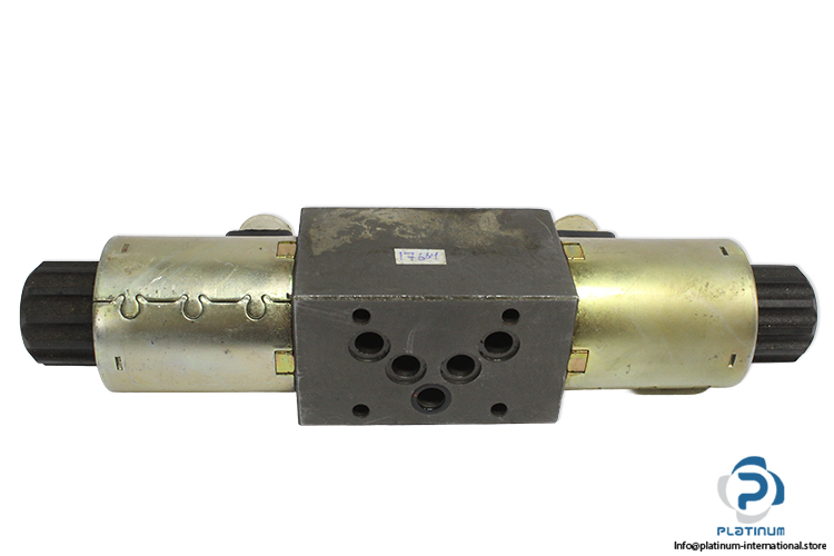 Arburg-WE10DB85C0240-G0-solenoid-operated-directional-valve(used)-3