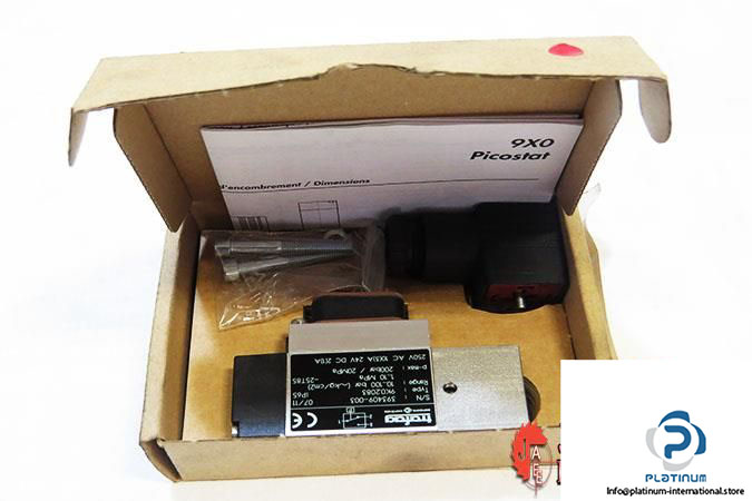 trafag-9k0-9k02083-pressure-switch3_675x450