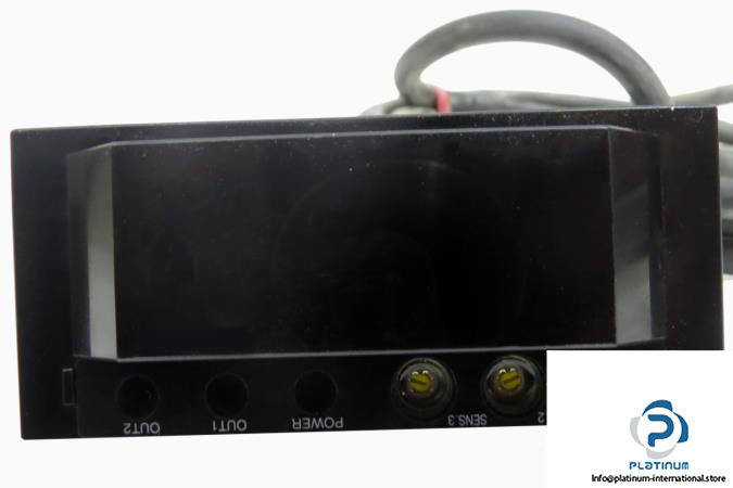 honeywell-fe7w-de5k-photoelectric-sensor4_675x450
