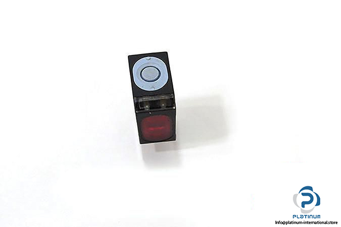 datasensor-s40-ph-5-c03-ph-laser-diffuse-proximity-photoelectric-sensor5_675x450